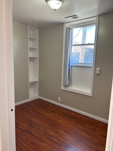 Unit 1F - Bedroom 1 - 3242 W 38th Pl
