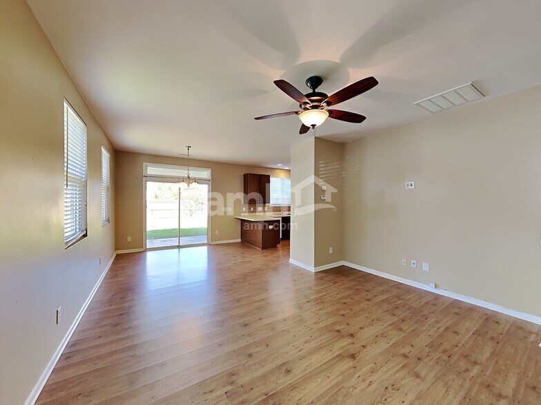 Building Photo - 148 Bellfare Dr
