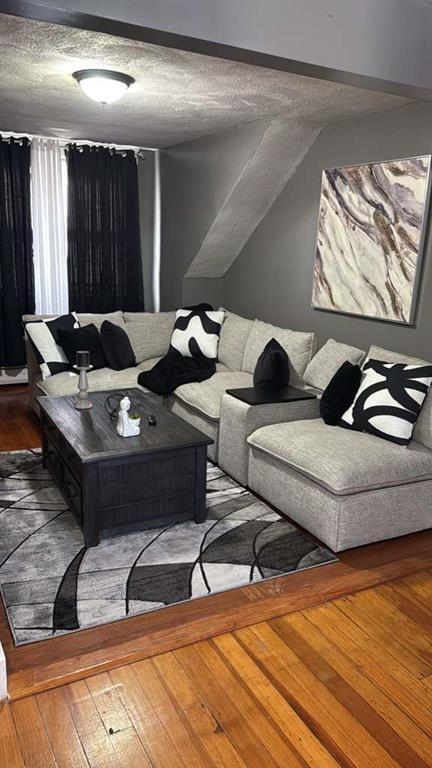 Building Photo - 63 Messina St