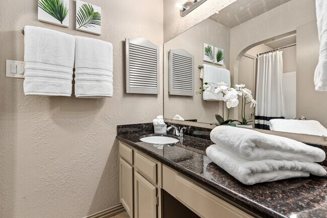 Building Photo - 20514 Blue Beech Dr