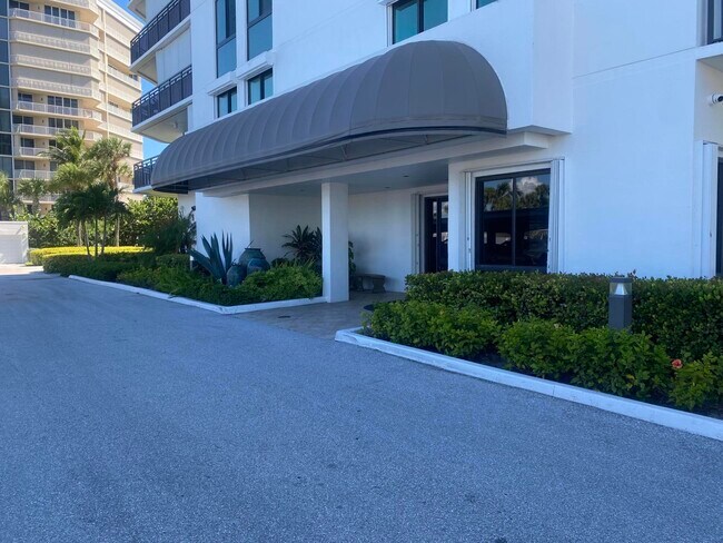 Building Photo - 2800 N Hwy A1A