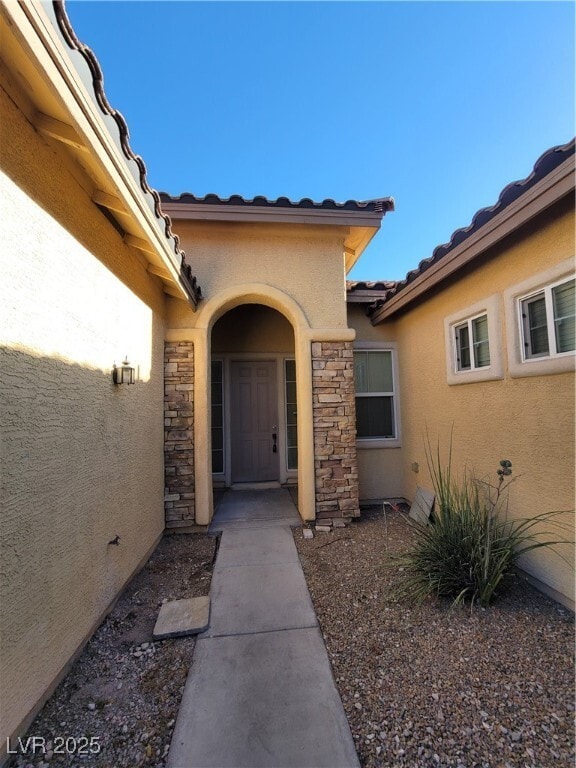 Building Photo - 9338 Wilderness Glen Ave