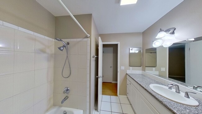 Building Photo - Amazing 2 bed/1 bath Condo in Goleta!