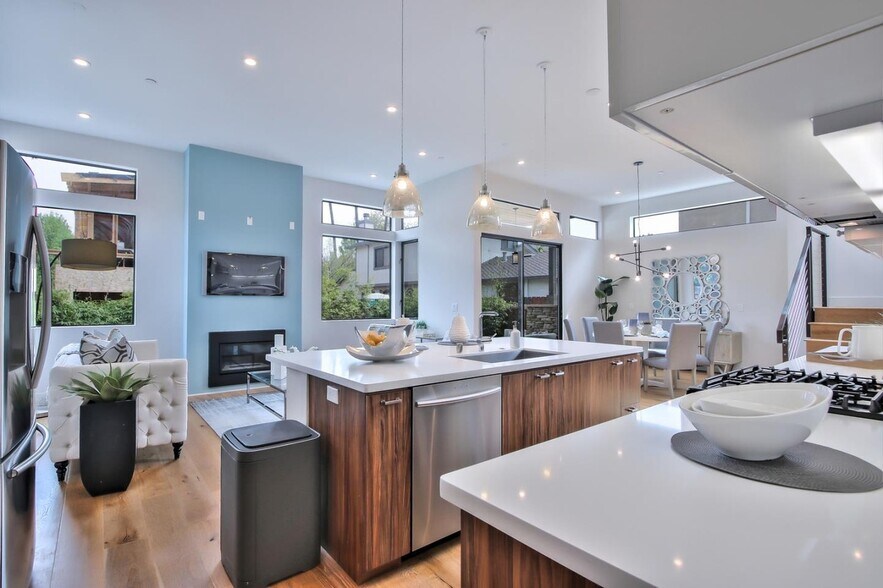 kitchen and living room - 363 Beemer Ave