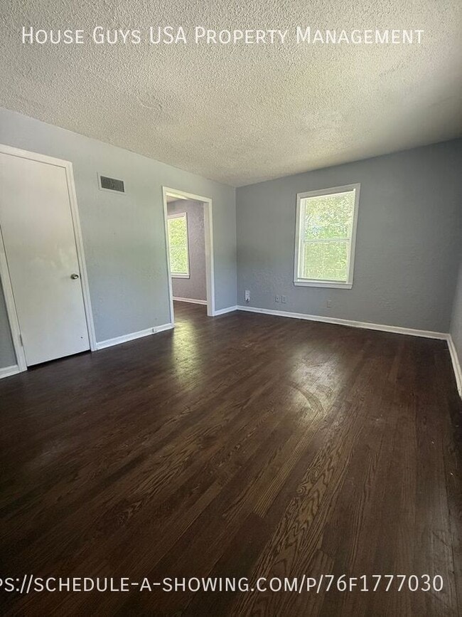 Building Photo - 5816 Bellefontaine Ave