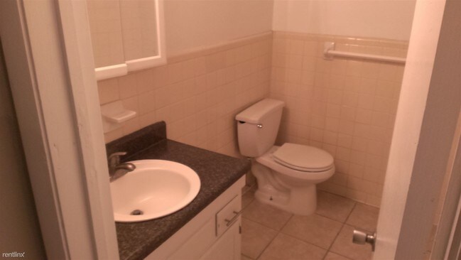 Building Photo - 3632 Clairmont Ave S