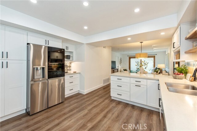 Building Photo - 24 Spicewood Way