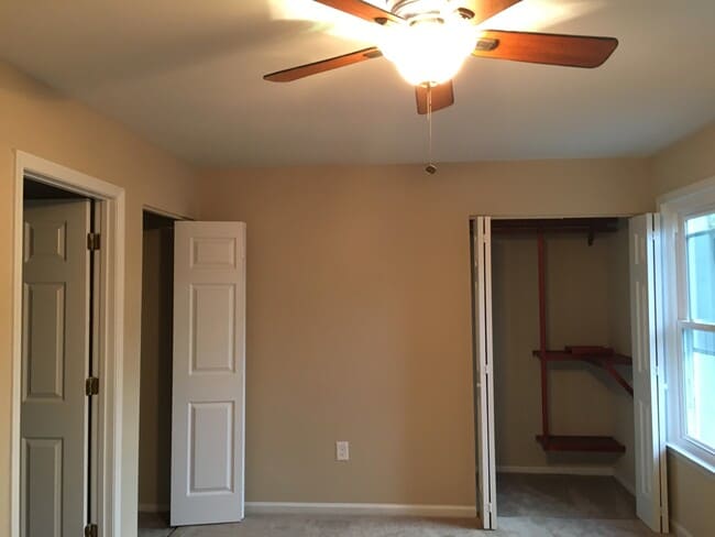 Building Photo - 1817 Oriole Ct