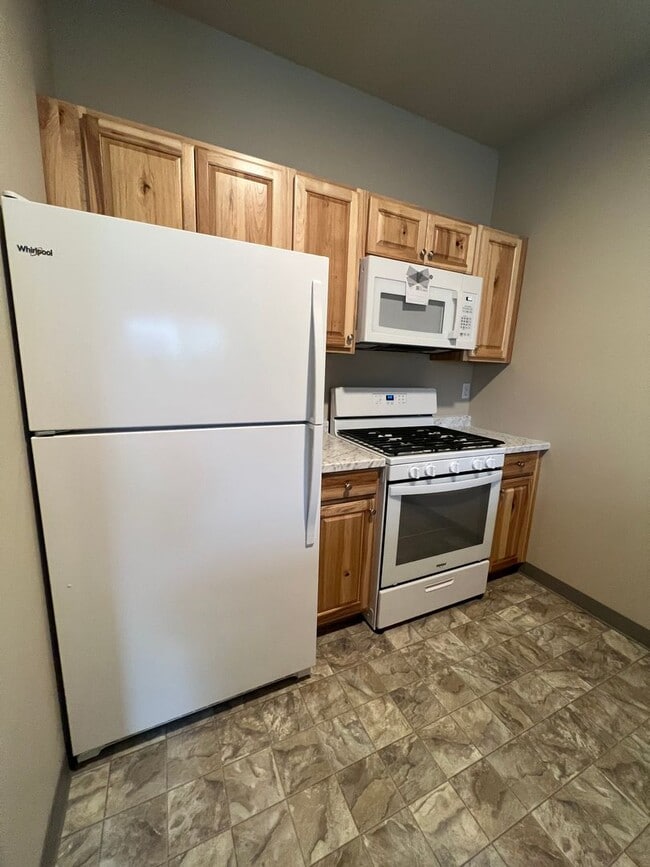 Building Photo - 2 Bed/2.5 Bath Unit Convenient to Old Mill - Doanna Way