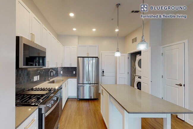 Building Photo - 332 Halstead Ave