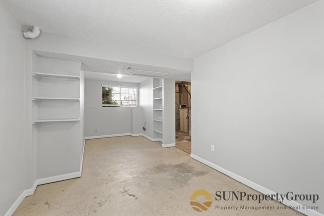 Building Photo - 5458 S 4250 W