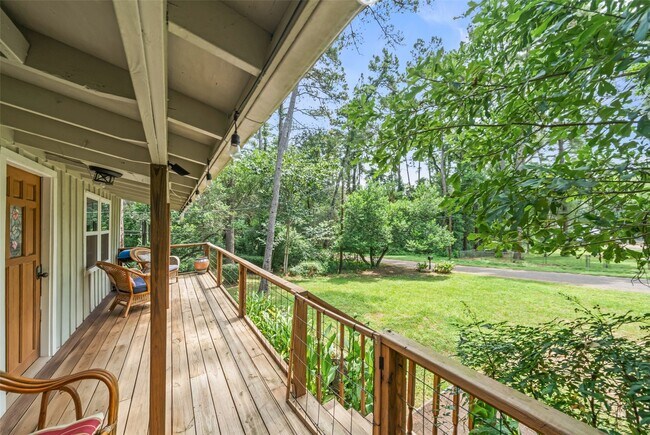 Building Photo - 11045 Woodview
