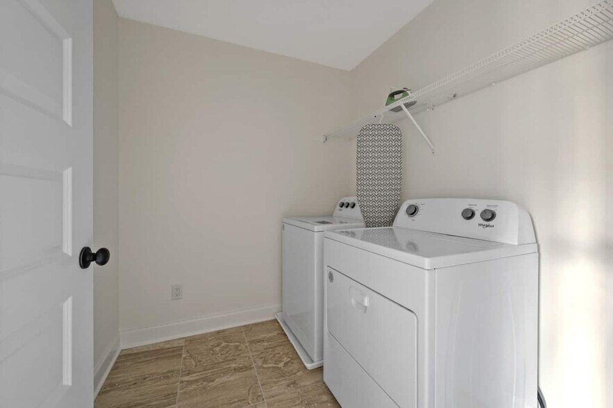 Building Photo - 3319 Old Hickory Blvd