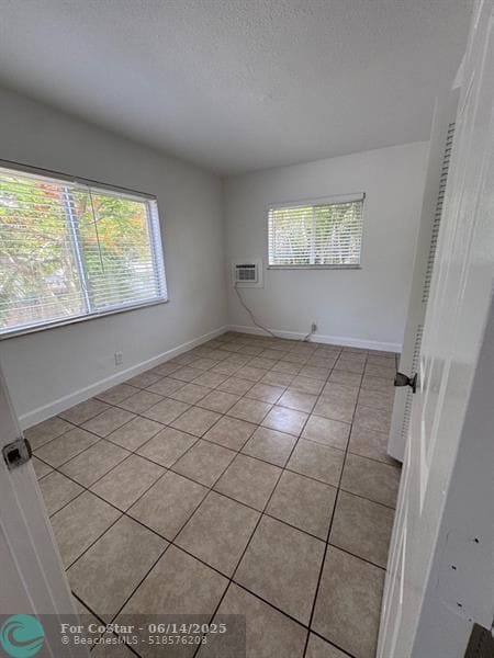 Building Photo - 701 SW 14th Ave