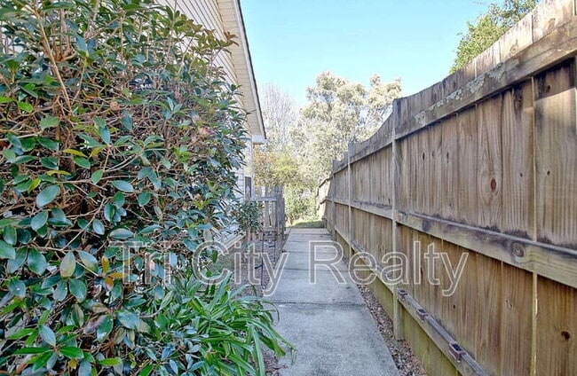 Building Photo - 289 Baldwin Ct