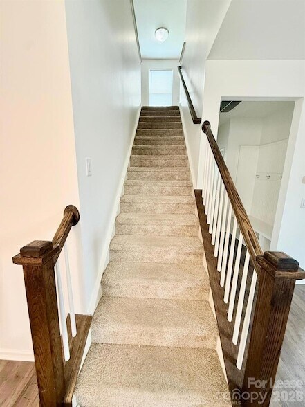 Building Photo - 4909 Grace View Dr