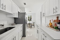 Building Photo - 10750 SW 43rd Ln