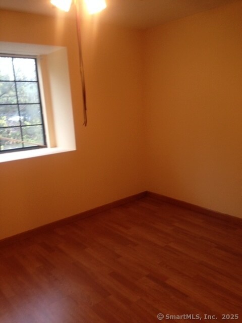 Building Photo - 36 N Mountain Rd