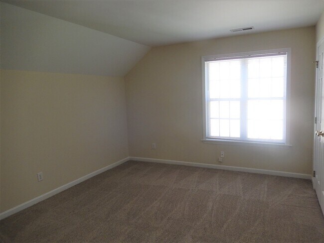 Building Photo - 5809 Spirit Ct