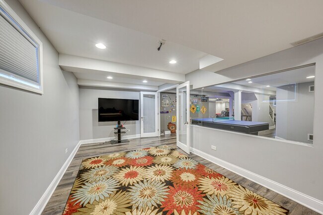 Building Photo - 3423 Goldfinch Dr