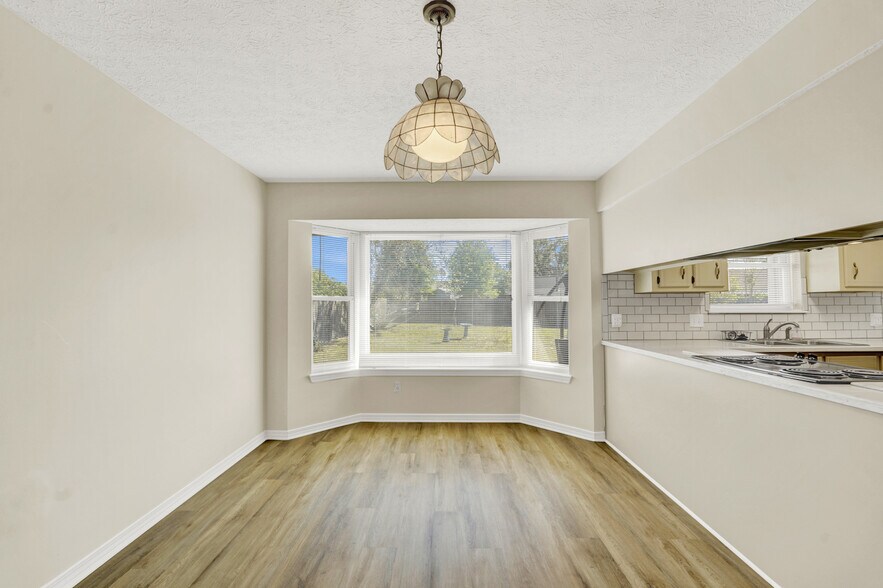 Building Photo - 7525 Melody Ln