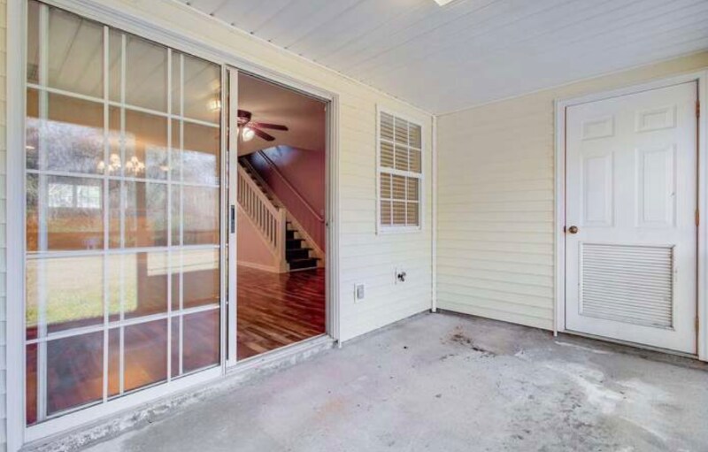 Building Photo - 7933 Shadow Oak Dr