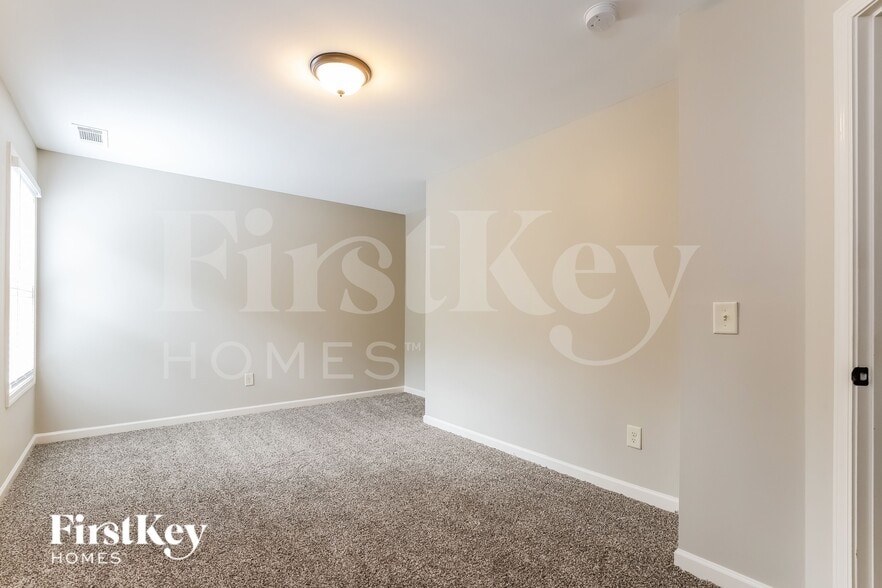 Building Photo - 3160 Legacy Glen Path