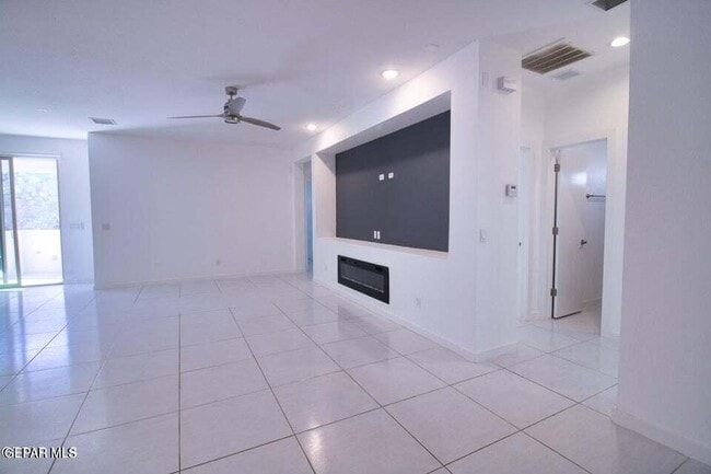 Building Photo - 1723 Eased St