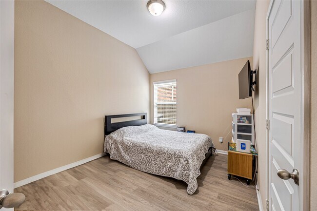 Building Photo - 7030 Villa Mountain Ln