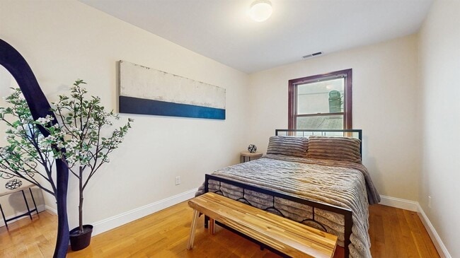 Building Photo - 25 Westerly St