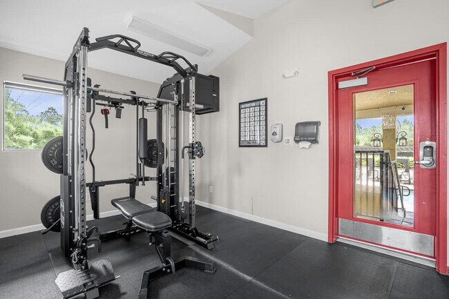 Building Photo - 14590 Damai Ln