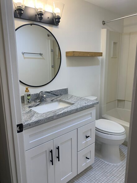 Building Photo - 156 Drummers Ln