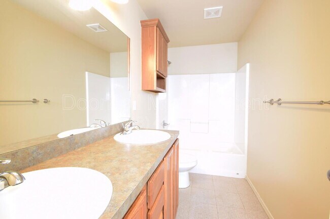 Building Photo - 6025 S Madison Pl