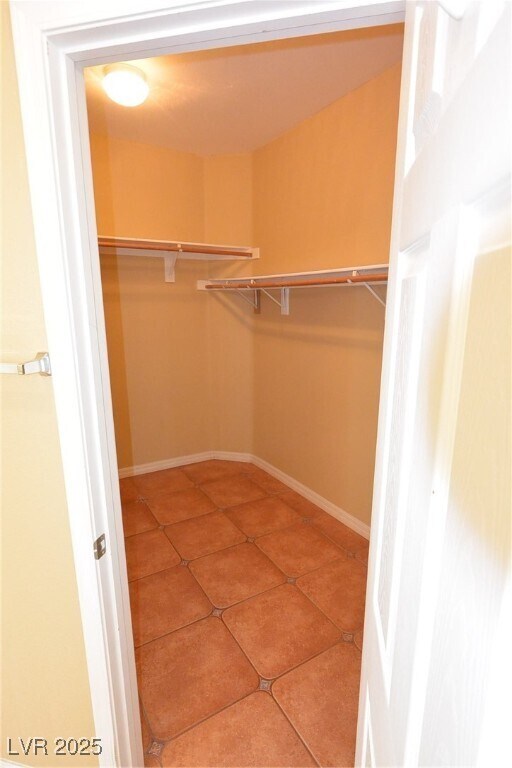 Building Photo - 983 Roseberry Dr