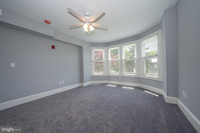 Building Photo - 7350 Ridge Ave