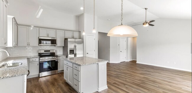 Building Photo - 234 Justify Ave