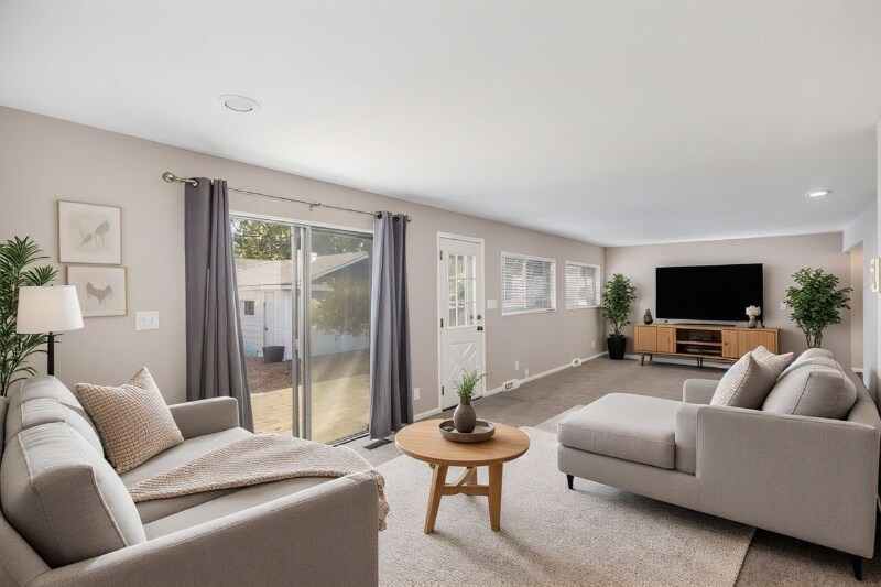 Building Photo - 4704 Briarwood Ave