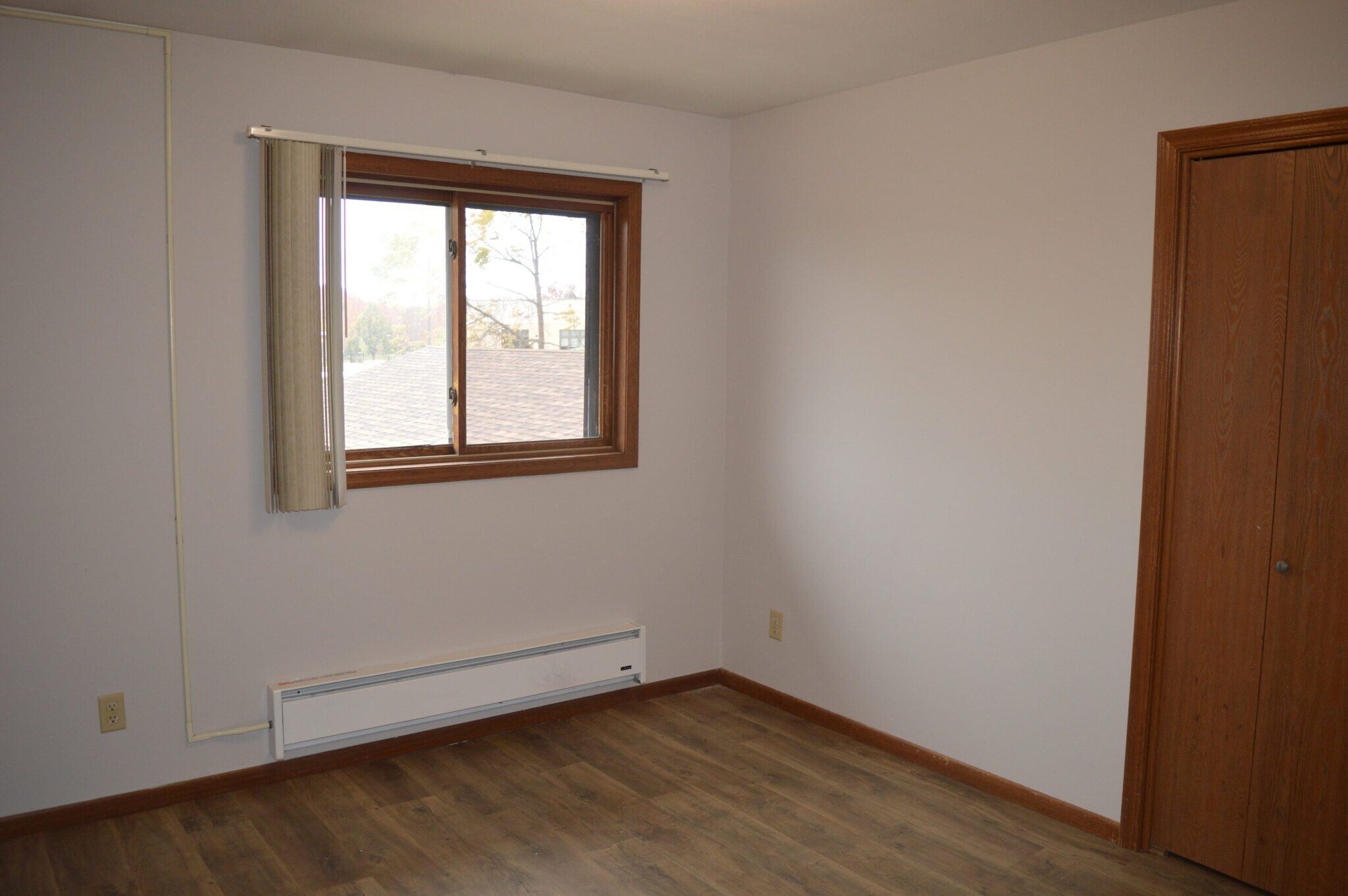 Building Photo - 1237 Sunfield St