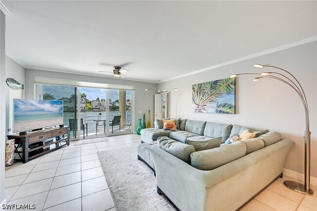 Building Photo - 4530 Gulf Shore Blvd N