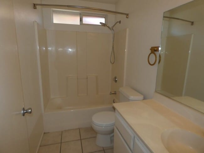 Building Photo - Light and Welcoming in Regency Estates