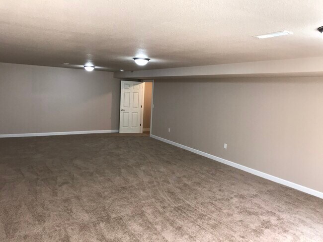 1/2 finished basement. - 113 Scenic Dr