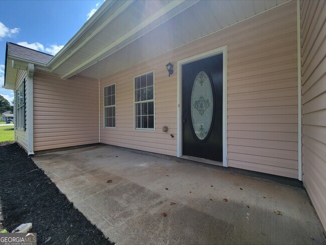 Building Photo - 414 Missi Ln