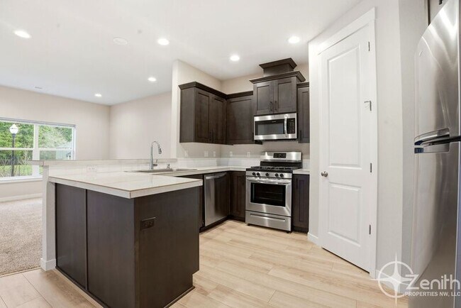 Building Photo - 18212 NE 47th Ave