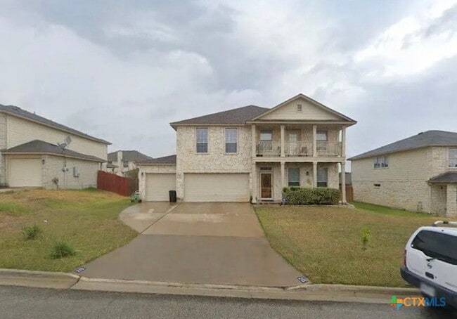 Primary Photo - 215 Lottie Ln