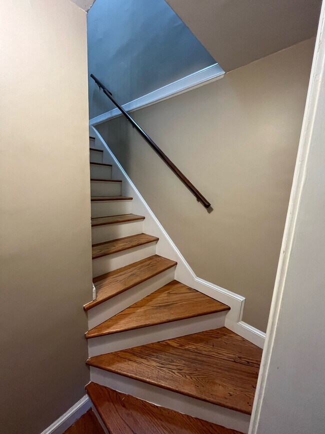 Building Photo - 101 E Westfield Blvd