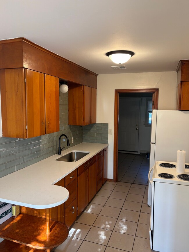 Building Photo - 4716 Arbor St