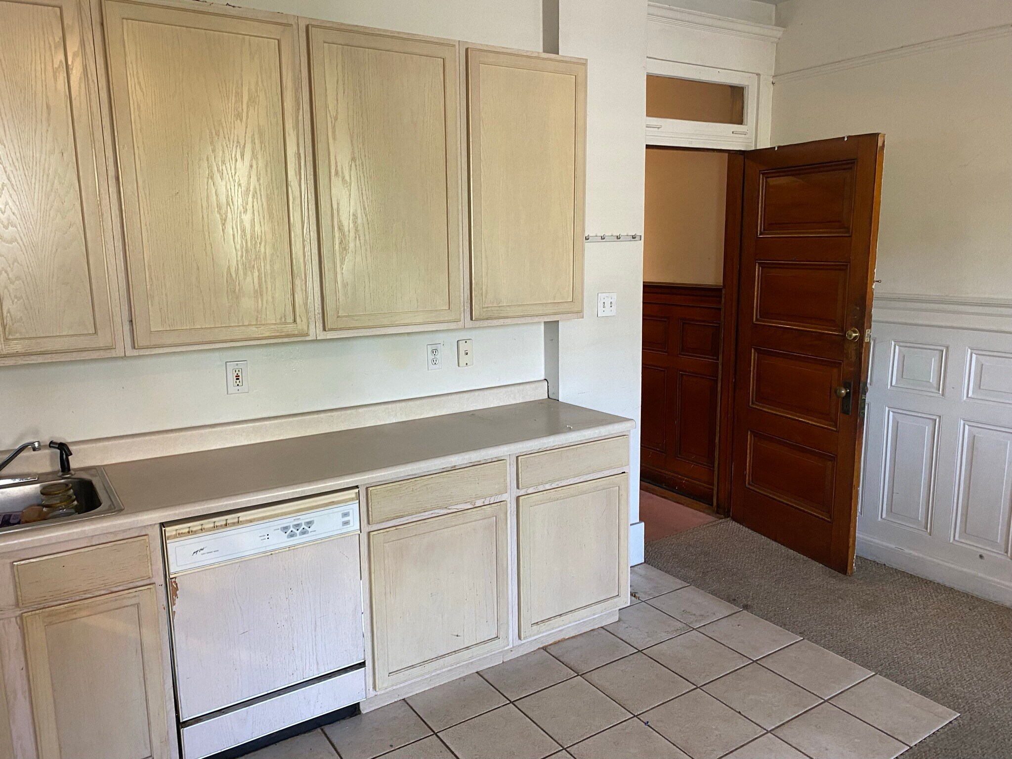 Kitchen - 1211 Buena Vista St