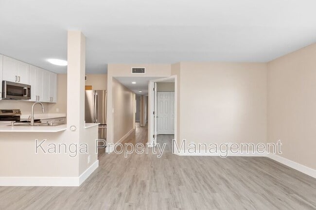 Building Photo - 11419 NW 35th St