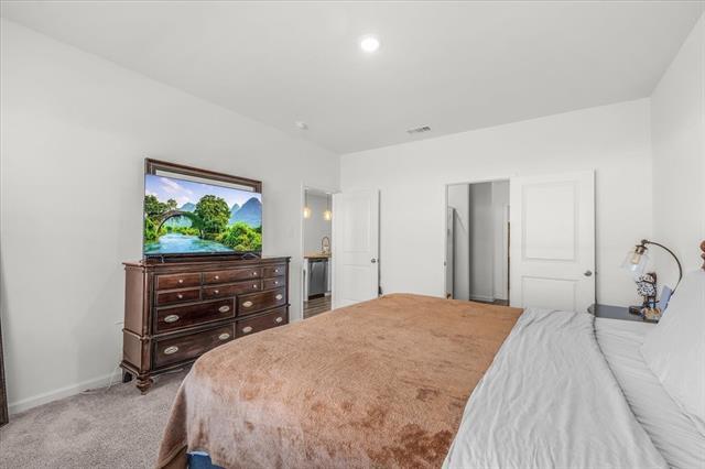 Building Photo - 4916 Knob Dr