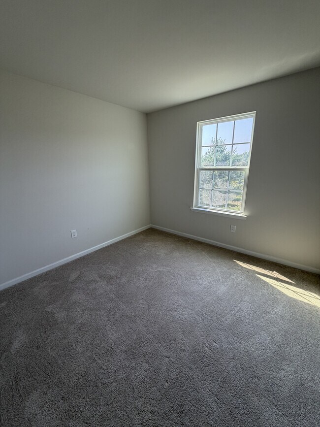 Building Photo - 9518 Royal Tern Dr